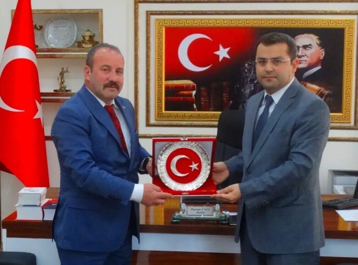 BELEDİYE BAŞKANIMIZDAN YENİ ADALET SARAYINA HAYIRLI OLSUN ZİYARETİ